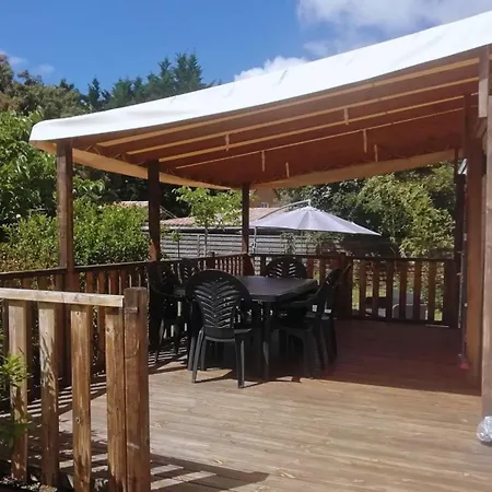 Kamp alanı Le Ti Buch Mobilhome En 4 Etoiles Avec Terrasse Plancha Et Climatisation *